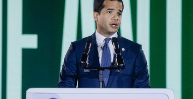 Omar Fernández critica nuevas retenciones e impuestos que afectan a trabajadores independientes