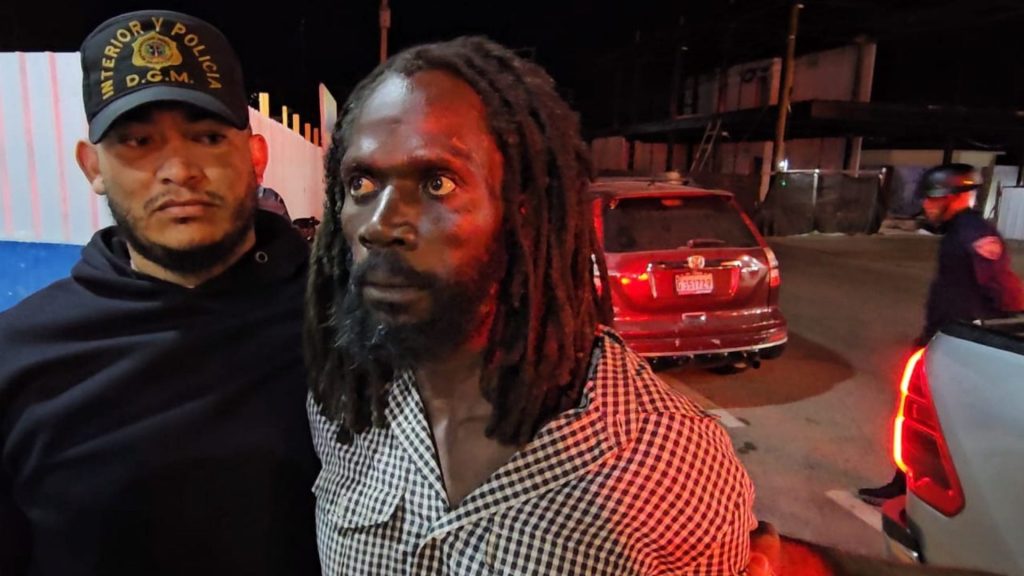 «Me encojoné»: Haitiano quema siete viviendaspor una deuda de 6,000 pesos en el municipio de Jarabacoa