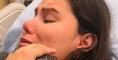Dio a luz sin darse cuenta tras quedarse dormida por la anestesia en el parto