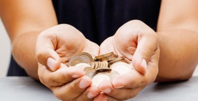 A favor y en contra del informe que establece reducción de la pobreza monetaria en el país