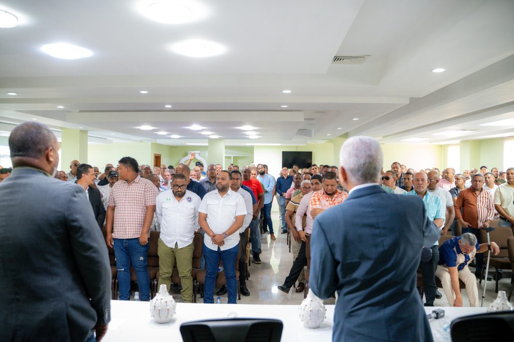 Ricardo De los Santos destaca fortaleza de FENATRADO con más de 100 mil afiliados