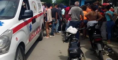 Hombre arremete contra su expareja en Villa Duarte