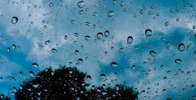 Aguaceros y tormentas continuarán este jueves; llaman a mantener precaución en provincias bajo alerta