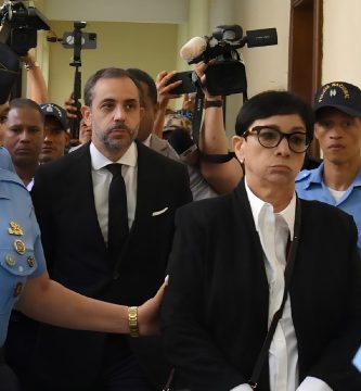 Defensa de Antonio y Maribel Espaillat buscan anular embargo judicial sobre sus bienes por suma de RD$500 millones