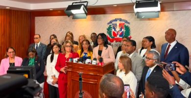 Legisladores defienden el Código Penal y rechazan intento de incorporar causales por vía judicial