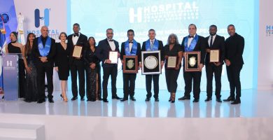 Especialistas en cinco áreas de la medicina se gradúan en el Hospital Ney Arias Lora