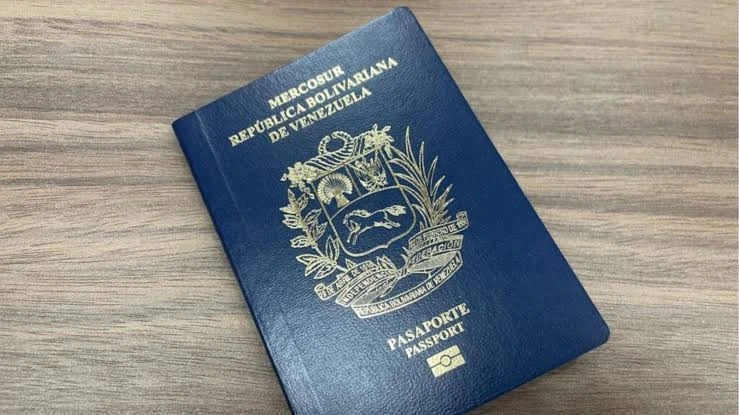 Panameña cuestiona fin del libre visado para dominicanos