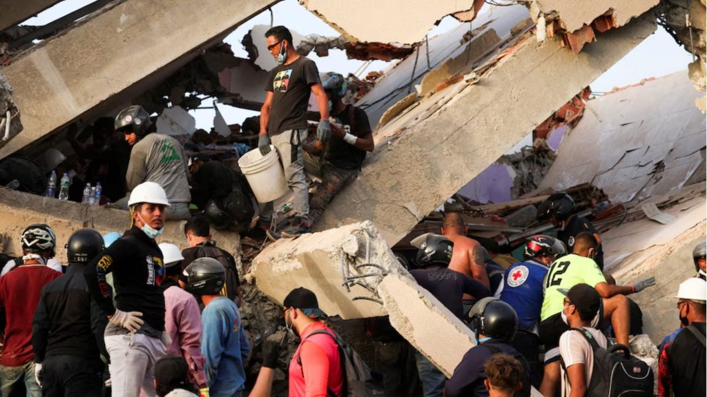 Familias exigen recuperar los cuerpos de las víctimas tras los terremotos en Venezuela