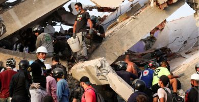 Familias exigen recuperar los cuerpos de las víctimas tras los terremotos en Venezuela