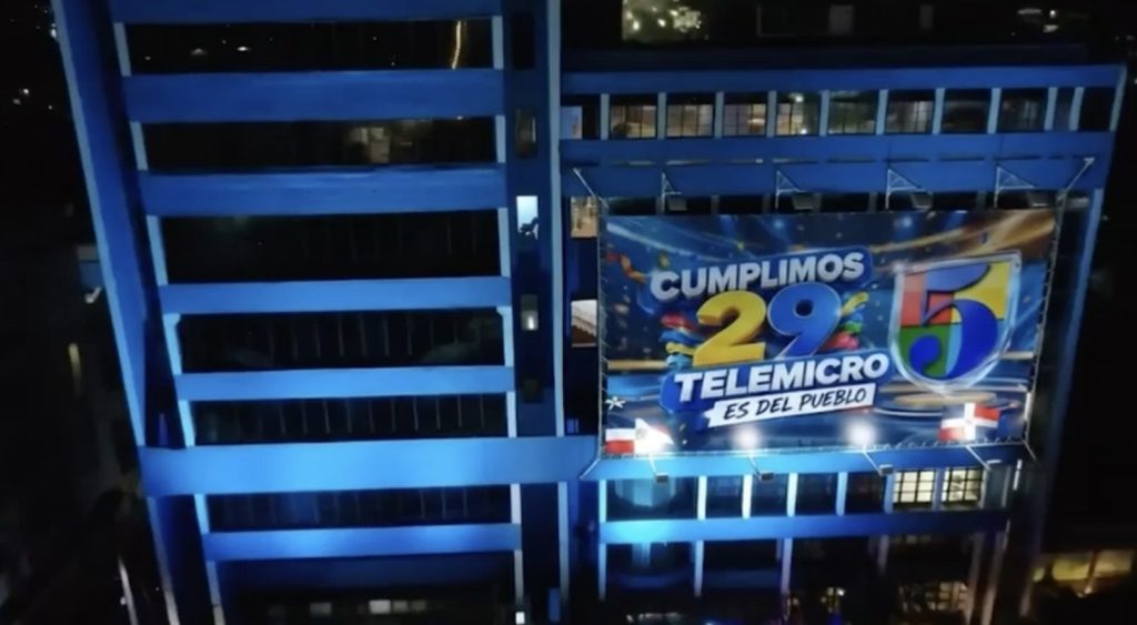 Entre música y alegría, Telemicro celebra su 29 aniversario