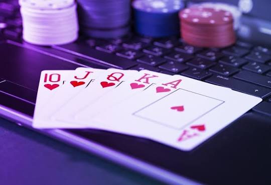 Denuncian juegos de azar frente a menores en bancas de lotería