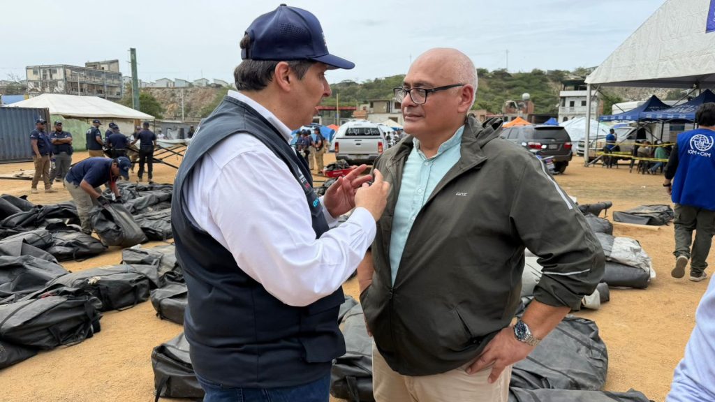 Víctor Atallah verifica despliegue de la misión humanitaria dominicana en Venezuela