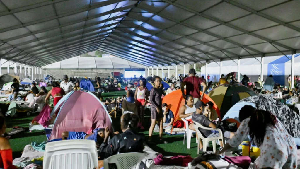 Más de 10.700 personas permanecen en 79 campamentos tras terremotos en Venezuela
