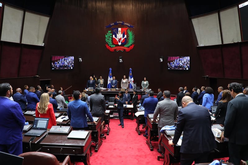 Diputados estudian eliminar fichas penales de quienes cumplan sus condenas