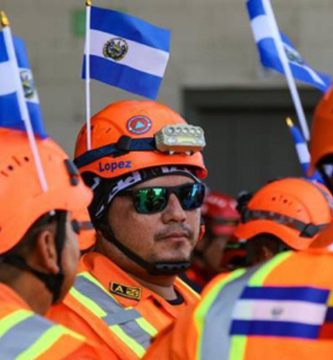 El Salvador relevará a parte de su misión de rescate en Venezuela con 120 nuevos especialistas