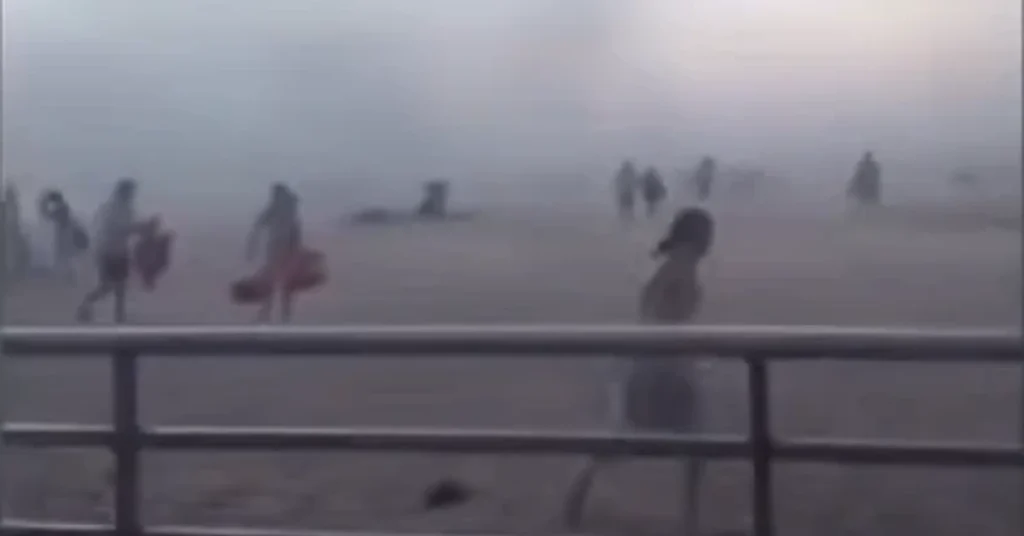 Tormenta de arena sorprende playa de Nueva York