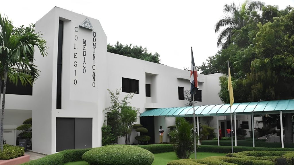 Colegio Médico ratifica paro nacional de labores en rechazo artículos del nuevo Código Penal