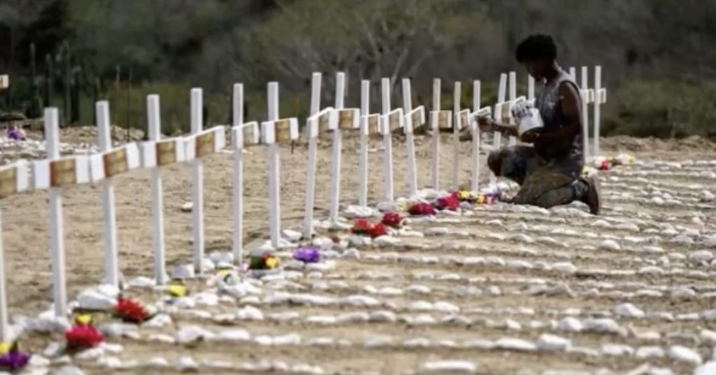 Sepultan a más de 150 víctimas no identificadas en La Guaira tras el sismo