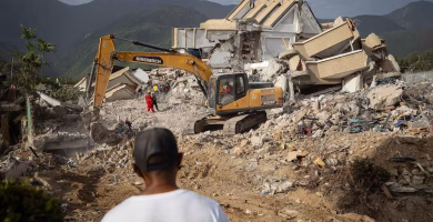 Suben a 3.535 los muertos por los terremotos en Venezuela