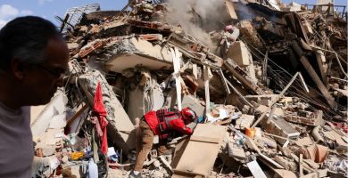 Venezuela intenta volver a la normalidad tras los terremotos que devastaron La Guaira