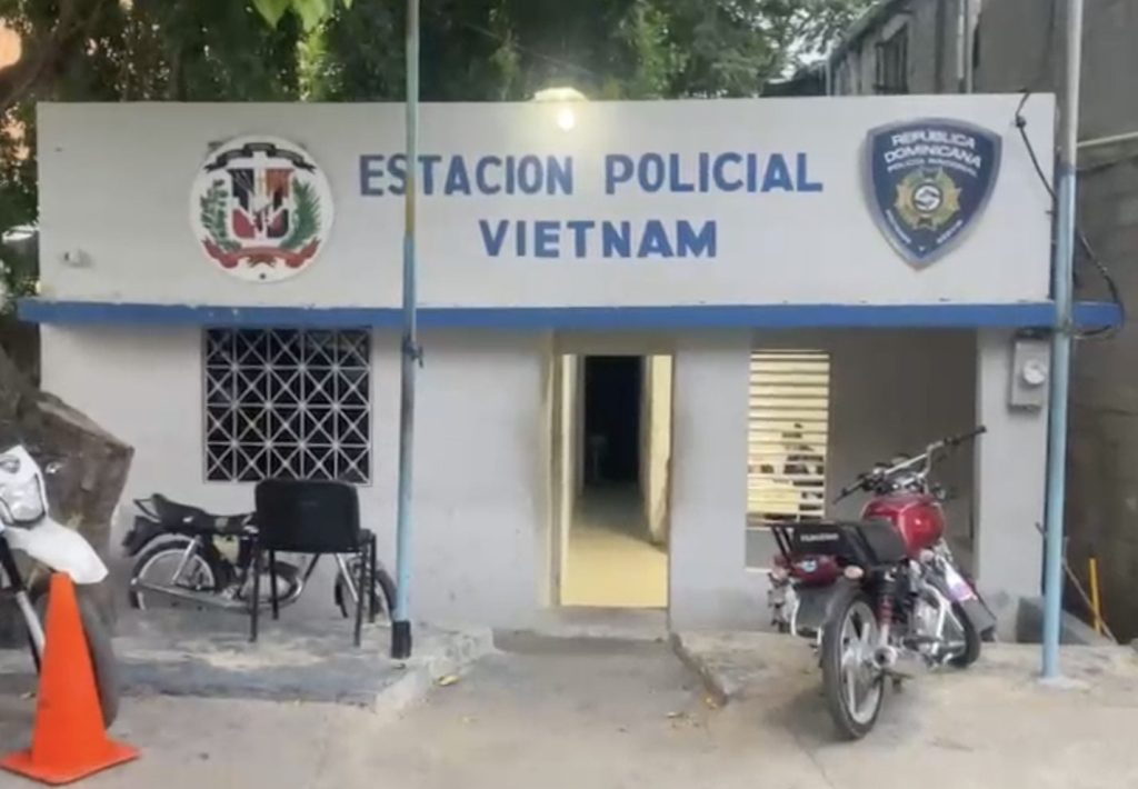 Policía hiere de manera accidental a compañero en destacamento de Los Mina, SDE