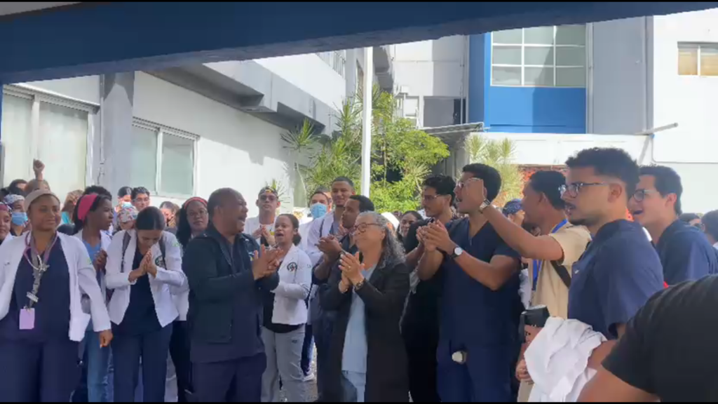 Ante paro nacional de médicos, pacientes denuncian dificultades en centros hospitalarios