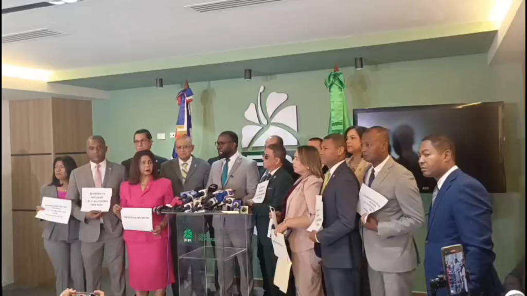 Fuerza del Pueblo exige a Luis Abinader cuentas claras por los 11 mil millones invertidos en la reforma policial