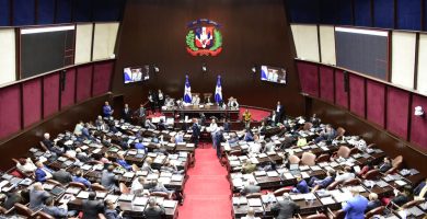 Diputados inician estudio de artículos del Código Penal y aclaran que no actúan por presión social