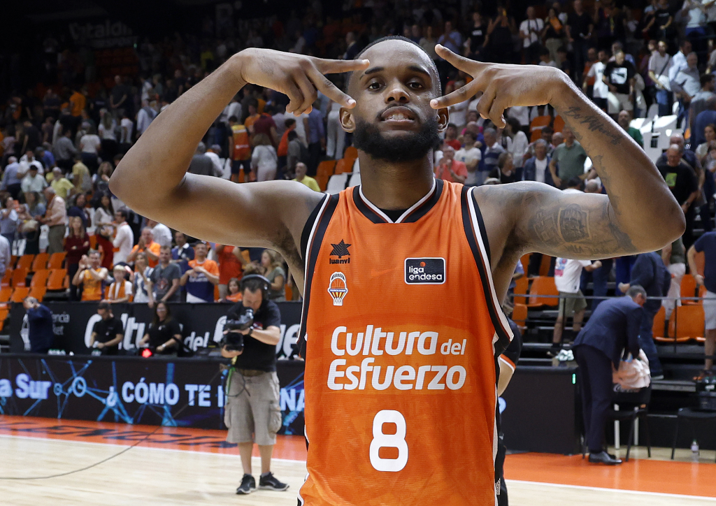 El dominicano Jean Montero ficha por el Olympiacos hasta 2029