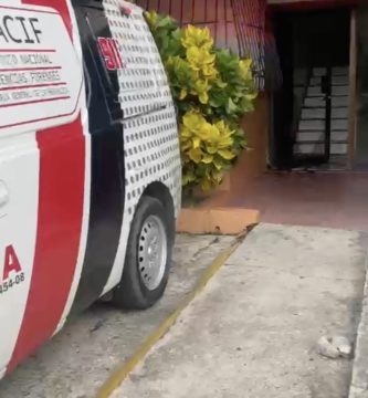 Hombre muere desangrado tras herirse con cristal mientras huía de Uber por supuesto impago