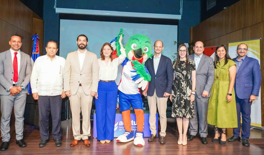 Analizan el fútbol como motor del turismo y el desarrollo económico en RD