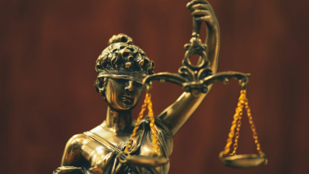 Abogados amenazan con iniciar plan de lucha en reclamo de mejores condiciones