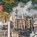 Petróleo baja a US$72 pese a la escalada militar entre EE.UU. e Irán
