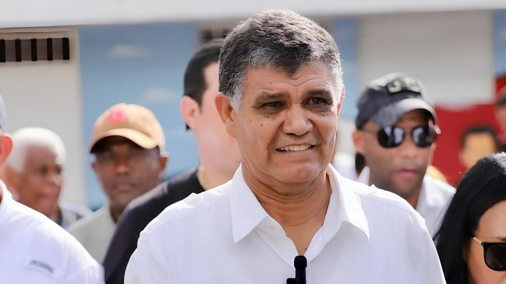 Aprueban permiso a Francisco Peña para viaje a evento en Estados Unidos