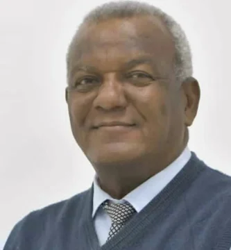 Parte de reconocido profesor enlutece San Cristóbal