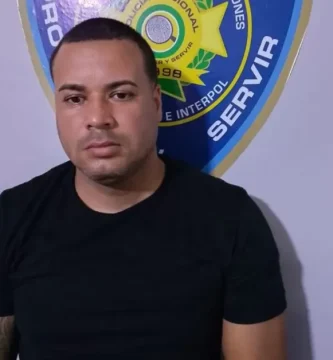 Hombre queda detenido tras simular robo de US$33,090 en Santiago