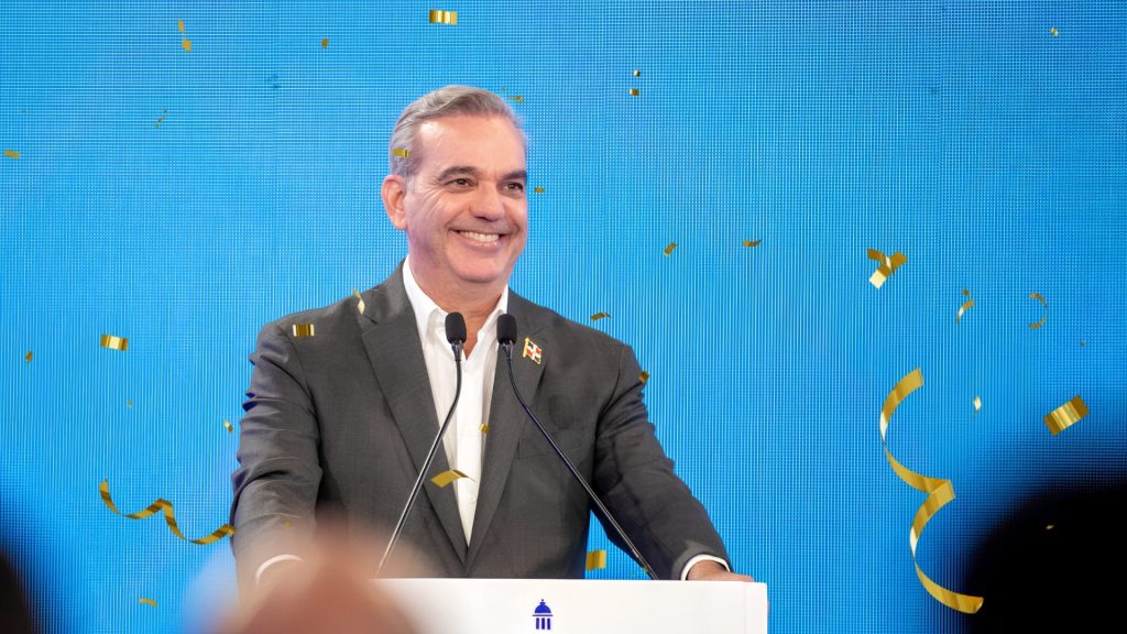 Presidente Luis Abinader cumple este domingo 59 años de edad