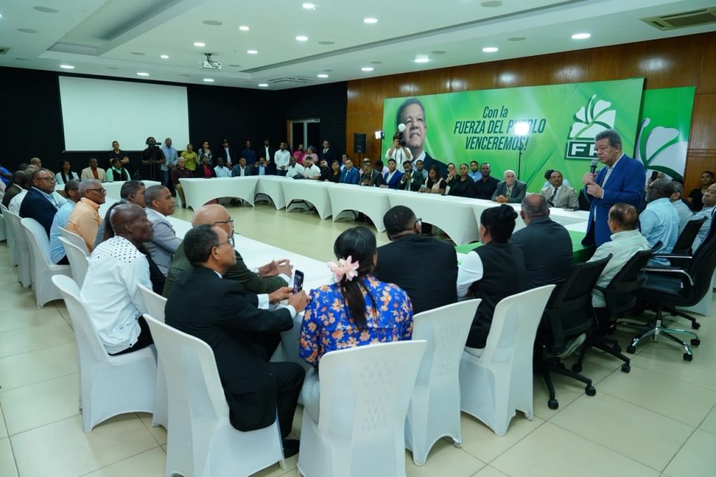 Partido Fuerza del Pueblo suma nuevos miembros este fin de semana