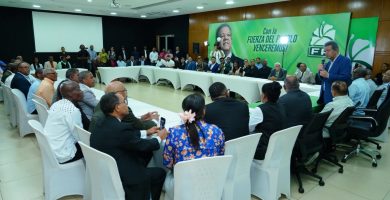 Partido Fuerza del Pueblo suma nuevos miembros este fin de semana
