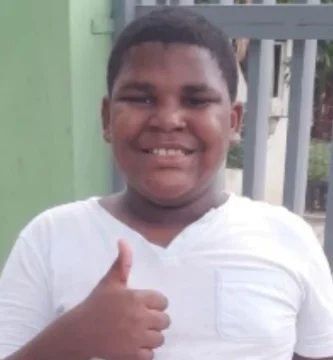 Dan último adiós a infante en Guayubín