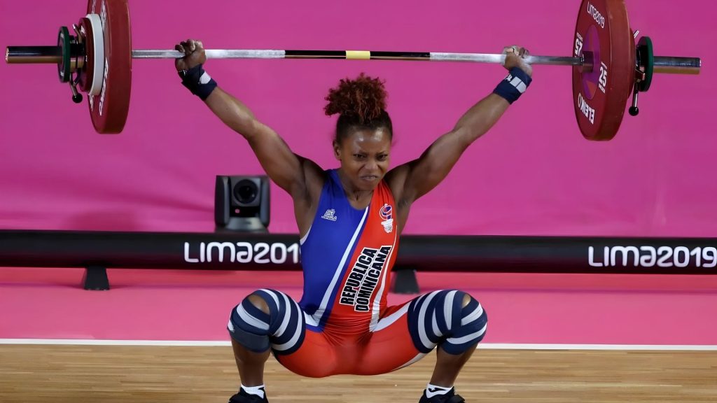 Atleta dominicana rompe récord mundial femenino en halterofilia