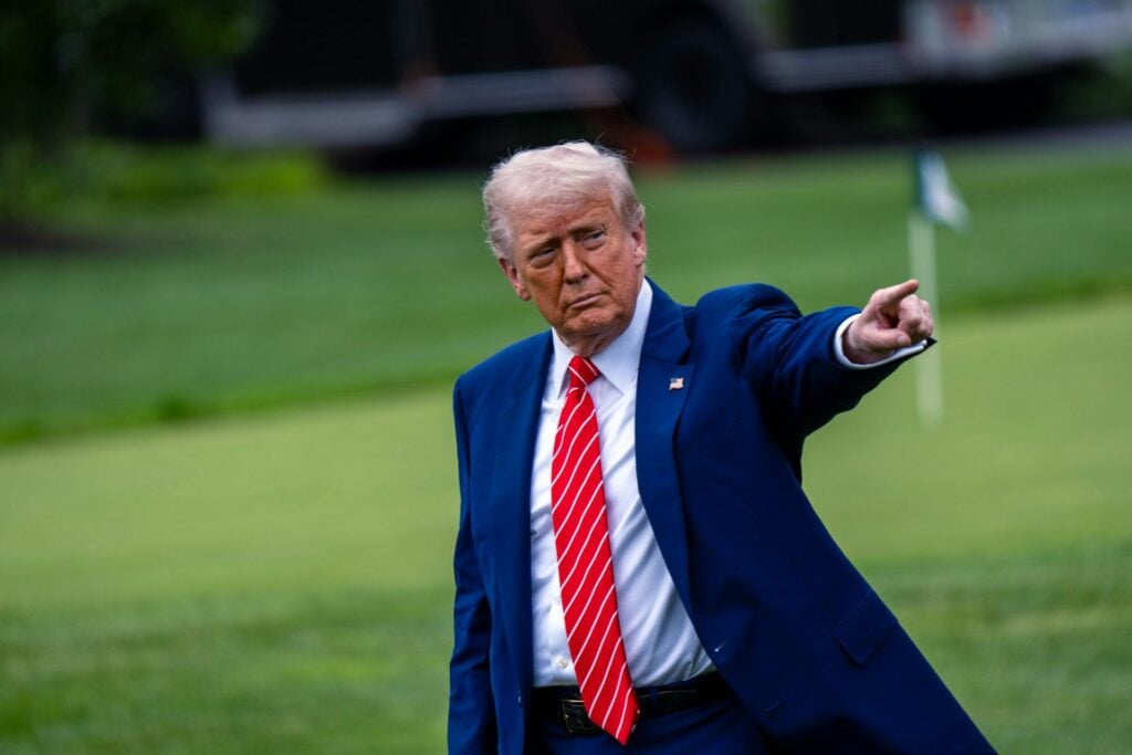 «Los golpearemos muy duro» esta noche y mañana, asegura Trump al referirse a Irán