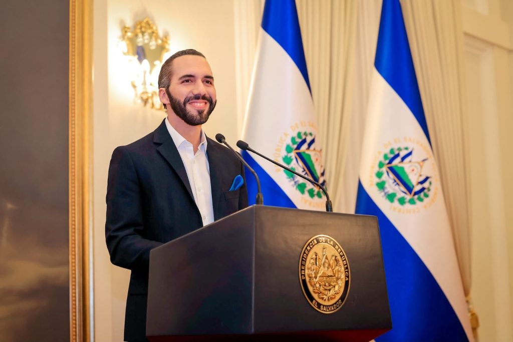 Nayib Bukele, que busca tercer mandato, defiende la reelección indefinida en El Salvador