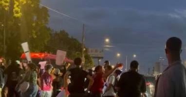 Realizan manifestación contra la «ley mordaza» y el alto costo de la vida en Espaillat