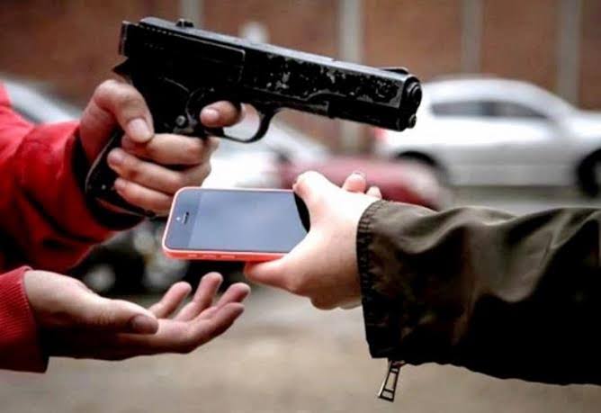 Residentes de Cristo Rey denuncian aumento de robos y atracos por falta de vigilancia policial