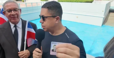 Aclaran la controversia sobre el escudo y los símbolos patrios en la nueva cédula