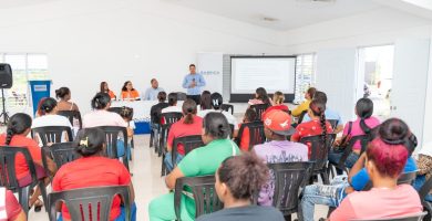 Inician programa de alfabetización y continuidad educativa para jóvenes y adultos en Cotuí