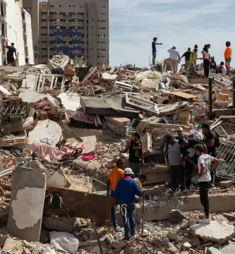 «Nunca los voy a olvidar»: profesora llora muerte de 115 de sus alumnos tras sismos en Venezuela