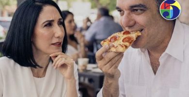 “Y yo aquí teniéndole algo de cena ”: la jocosa reacción de Raquel Arbaje tras ver a Abinader comer pizza