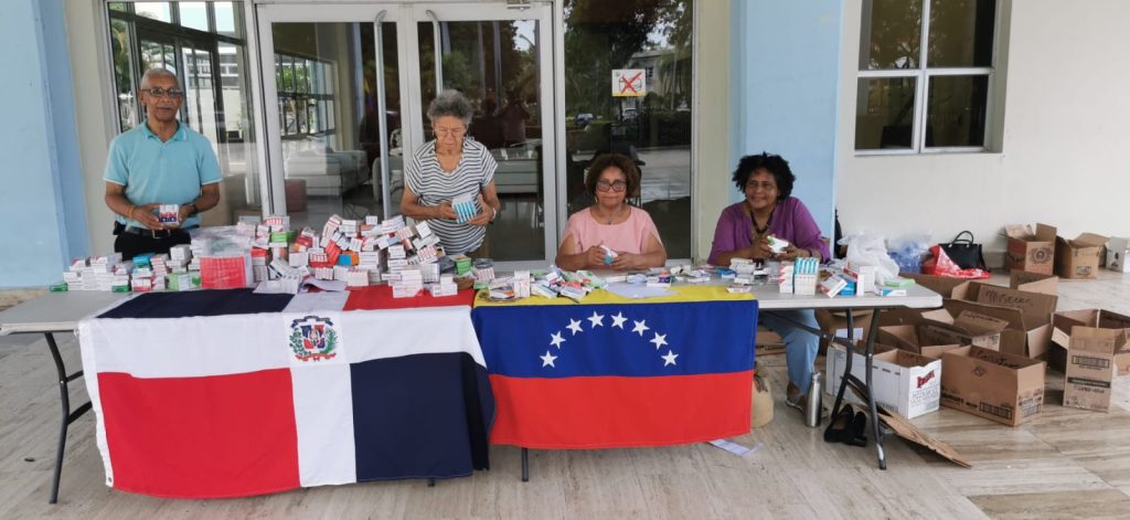Cierran centro de acopio de la UASD; ayudas para Venezuela continúan en Sambil